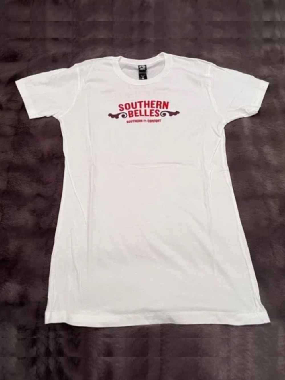 Southern Comfort Southern Belle T-Shirt (Medium) - NWOT